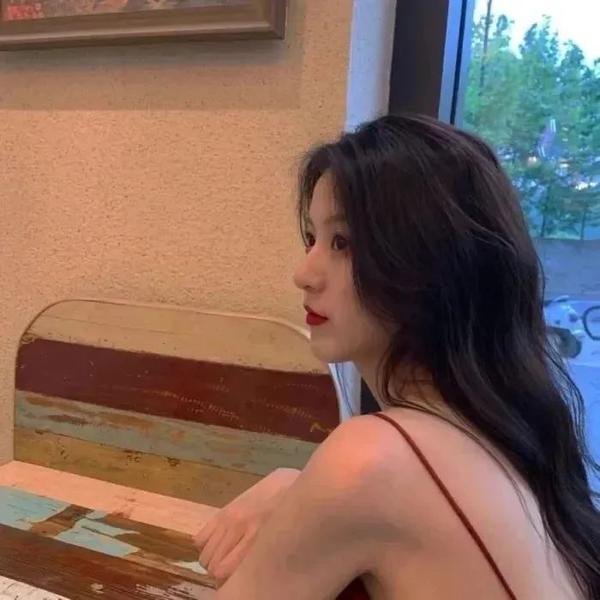 红发女郎